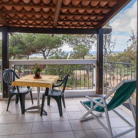 Casa Vacanze Cala Sapone Sant'Antioco Exterior foto