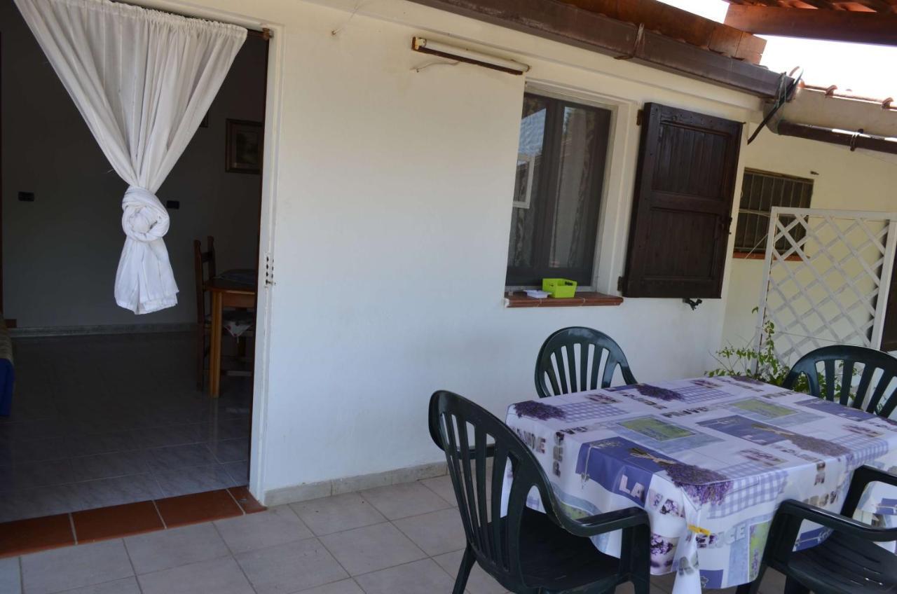 Casa Vacanze Cala Sapone Sant'Antioco Exterior foto